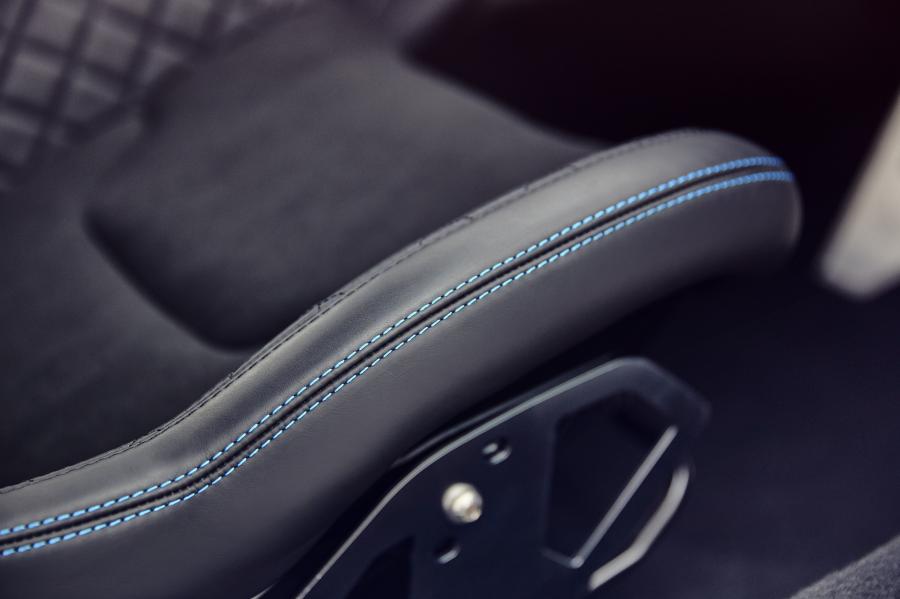Детали интерьера Alpine A110 Premiere Edition 2017 года  (фото 182 из 186)
